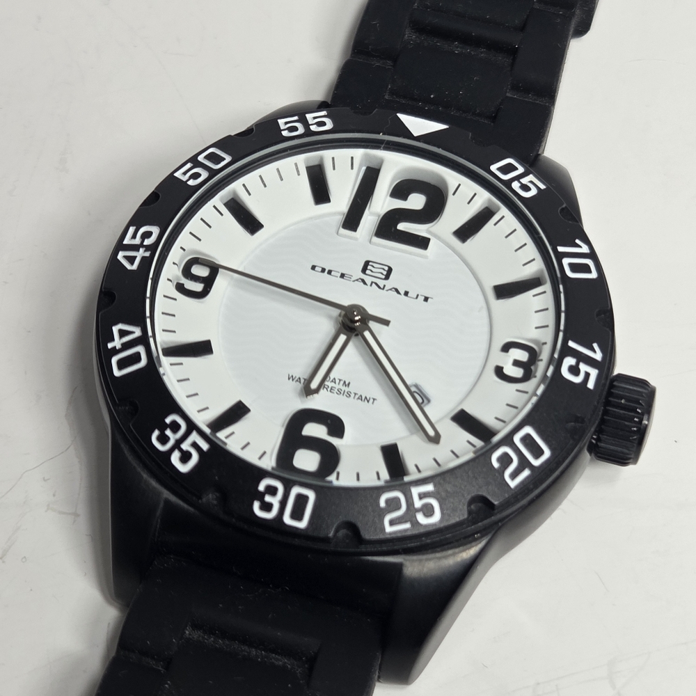 oceanaut oc2711 large face mens sporty watch black silicone masculine